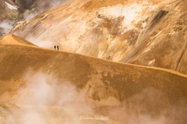 VANZANTEN_Two people in Landmannalaugar.jpg