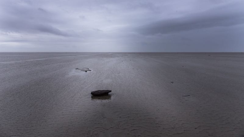 One of the first attempt to create a picture with the same desolated feeling.